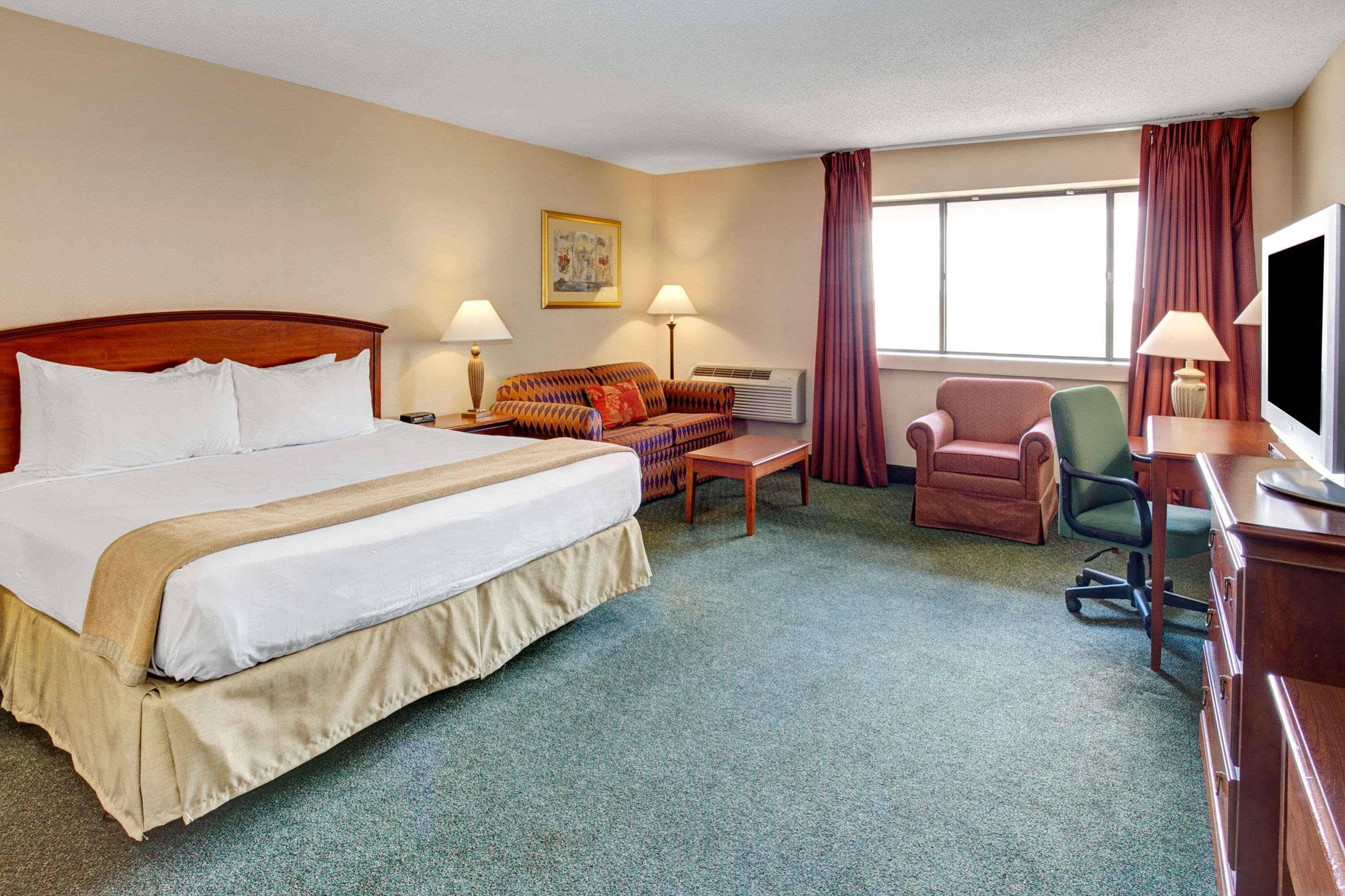 Holiday Inn Indianapolis - Airport Area N By Ihg Extérieur photo